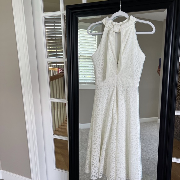 NWT - Tahari Ivory Daisy Lace Fit & Flare dress size 2 - Picture 4 of 7
